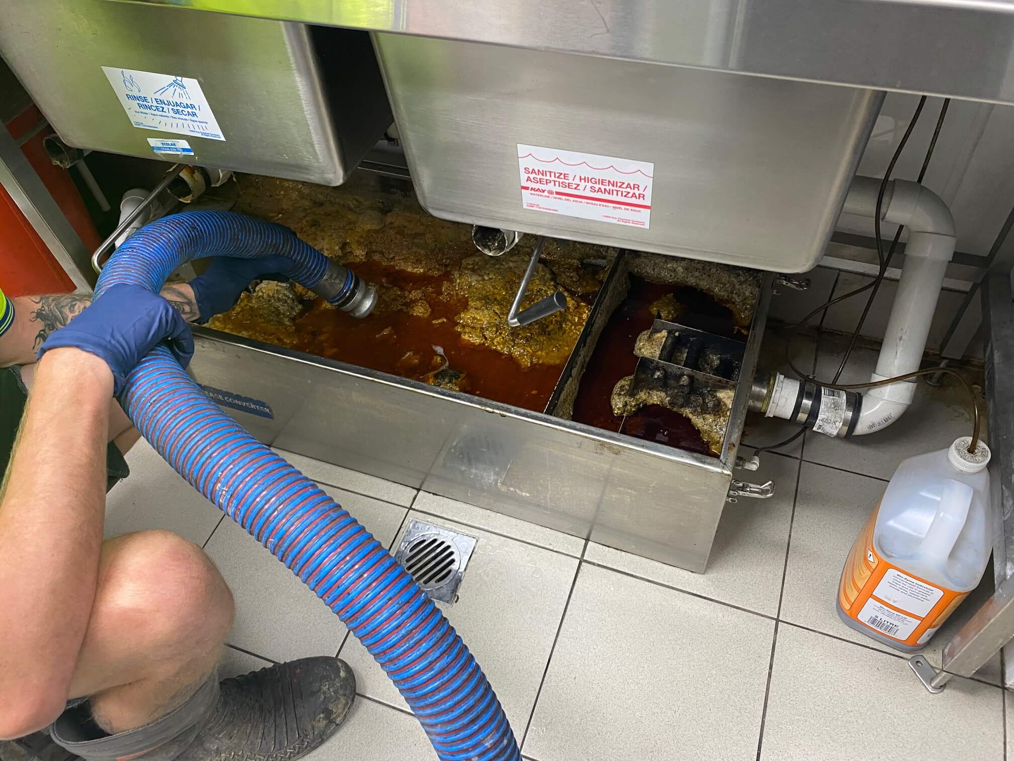 Grease Trap Cleaning in Halls